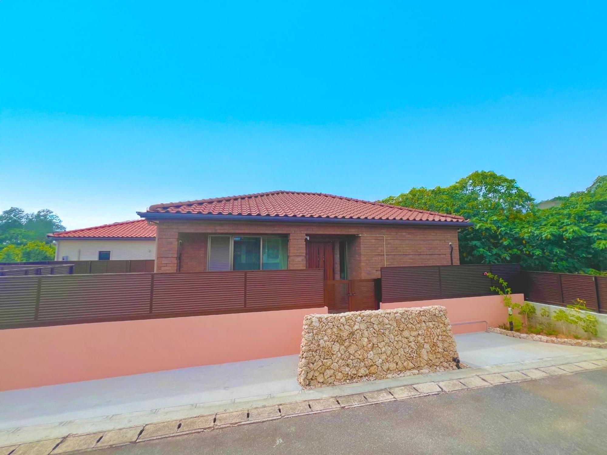 星降る夜と天然木の香りに包まれる新築癒しの隠れ家ishigaki Villa En えん Exteriér fotografie